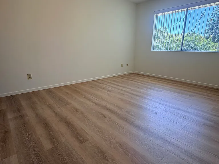 214 S West St #1 — Photo 9
