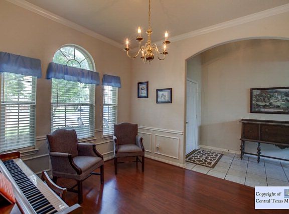 5th image of 538 E Walnut Heights Blvd