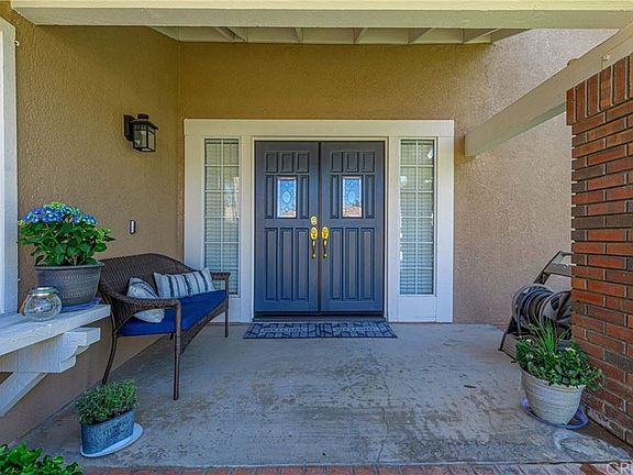 3rd image of 40430 Elderberry Ct