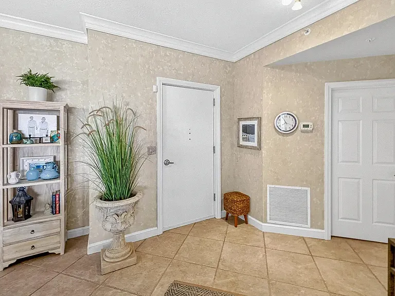 4447 Southwinds Dr #4447 — Photo 8