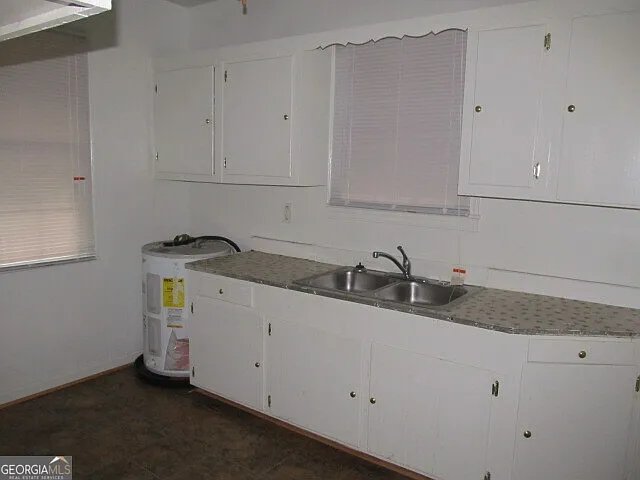 737 N Greenwood St — Photo 5