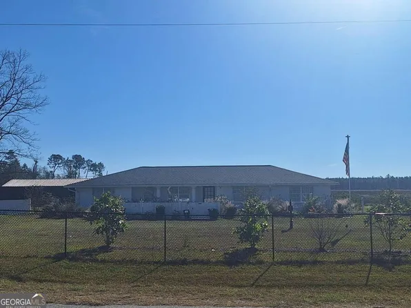 9968 State Highway 144 NE, Surrency, GA 31563