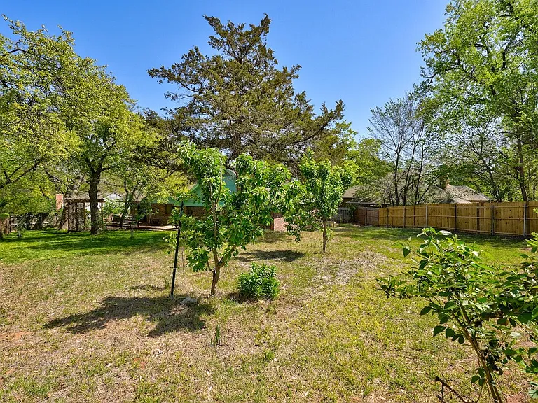1409 Folkstone Rd — Photo 23