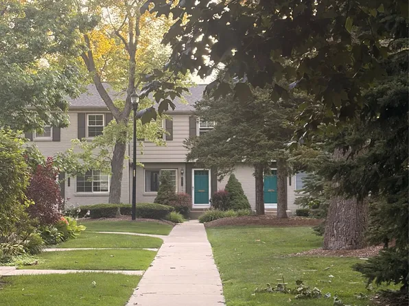 1682 Graefield Rd, Birmingham, MI 48009