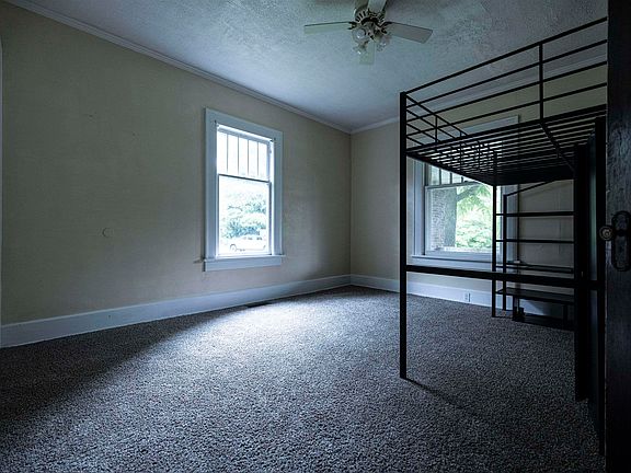 5th image of 1105 N Wheeling Ave