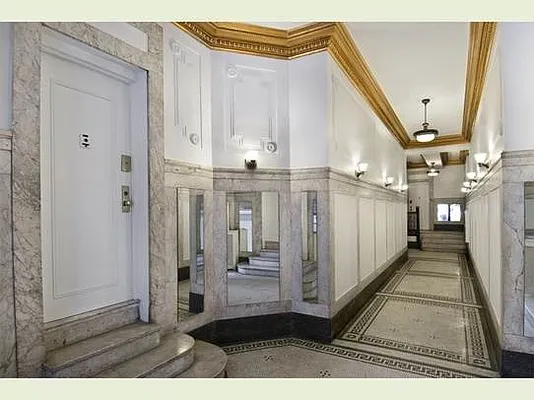 Sold by Stribling | media 17