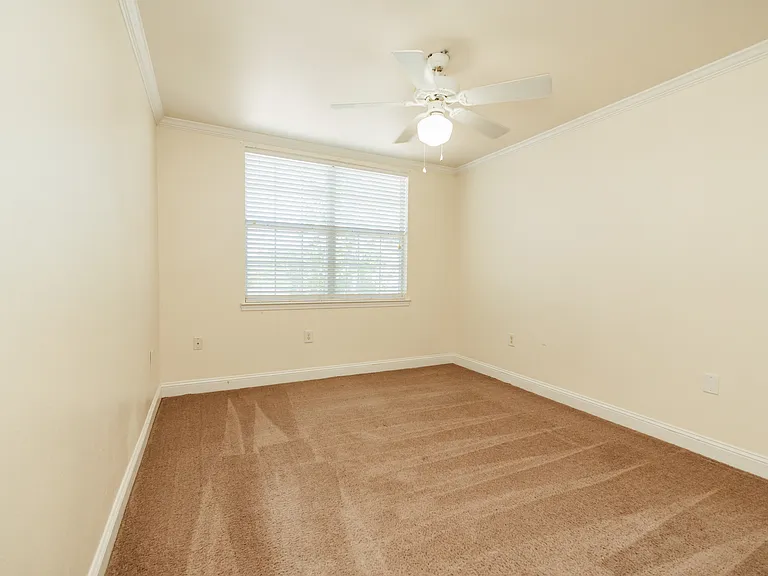 748 Majestic Dr — Photo 20