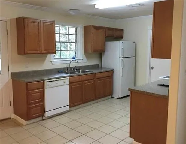 2110 Cherie Dr — Photo 6