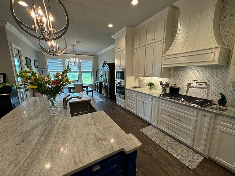 629 Dumaine Dr — Photo 7