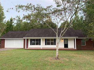 121 Penelle Rd, Lucedale, MS 39452
