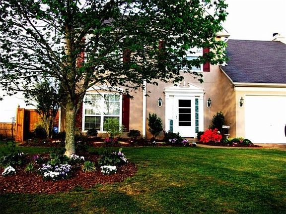 2nd image of 3479 Chastain Glen Ln NE