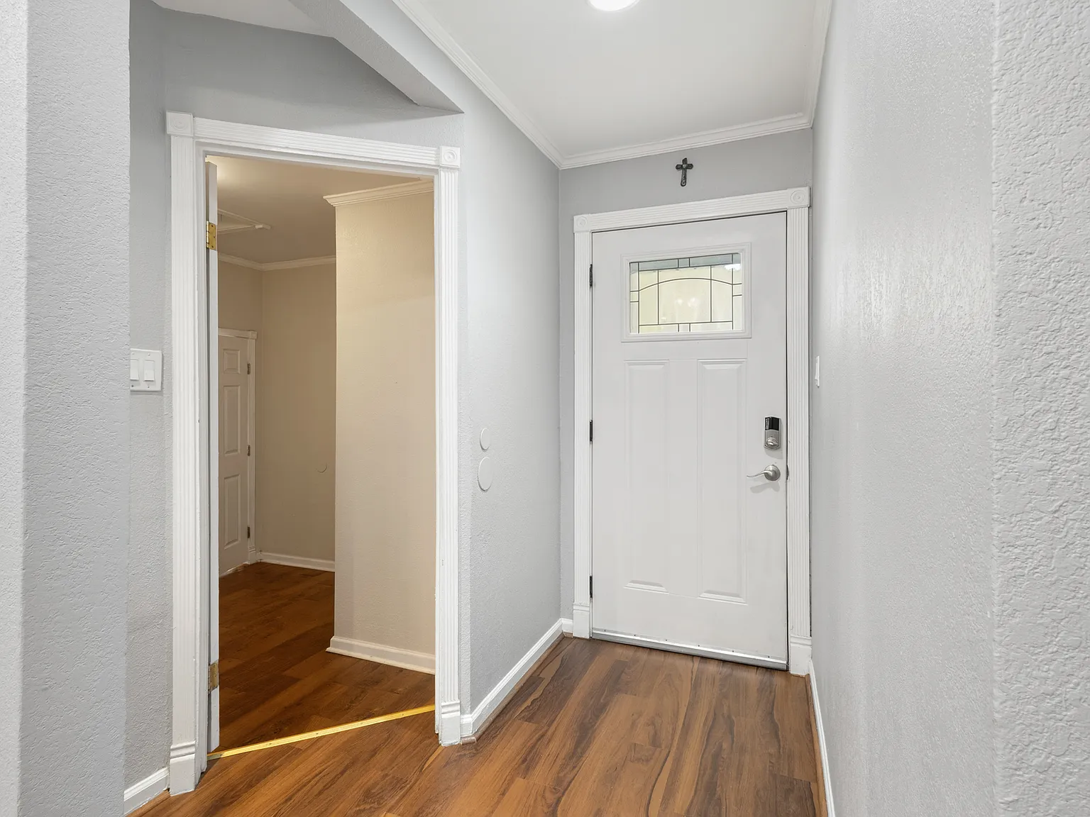 4 bed, 1272 sqft, $1,795 — Photo 2
