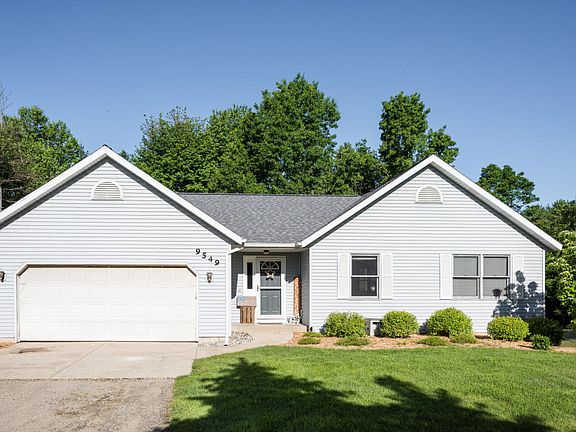 2nd image of 9549 96th Ave