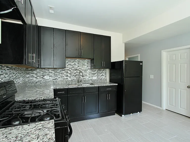 6422 S Rhodes Ave — Photo 5