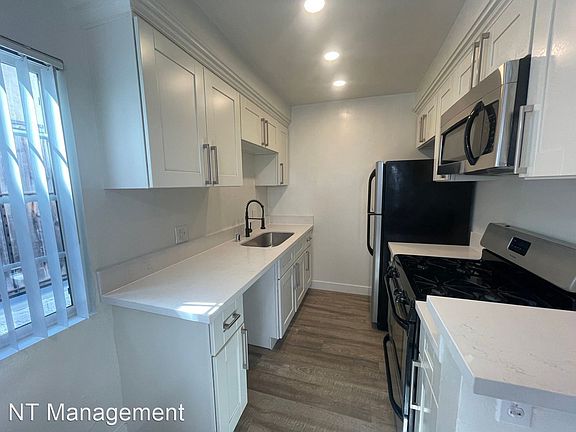 5th image of 12727 Matteson Ave APT 4