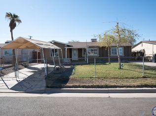 215 E Delta St, Calipatria, CA 92233