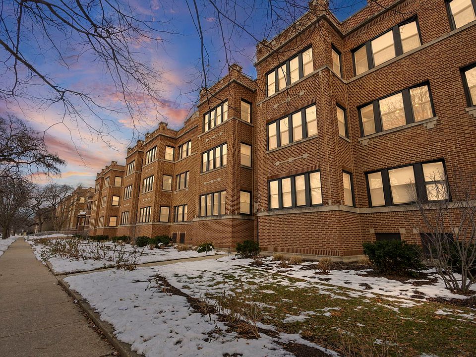 1st image of 4021 N Southport Ave #1