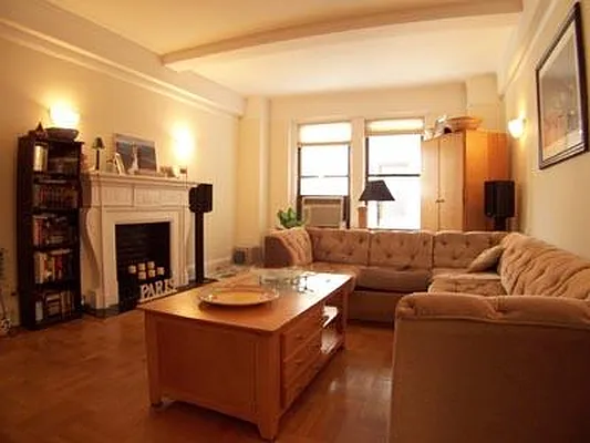 Rented by Fenwick Keats Real Estate | media 26