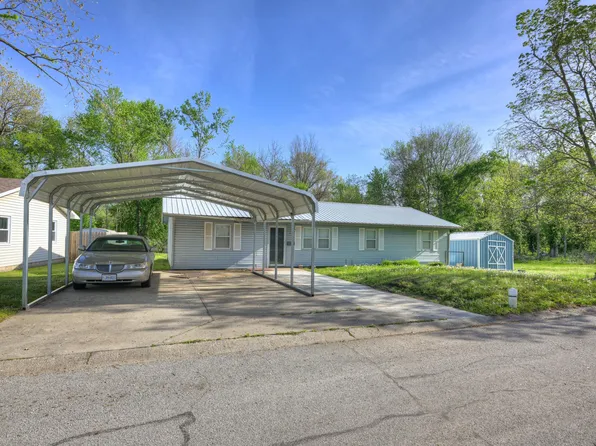 924 Riverside Drive, Neosho, MO 64850