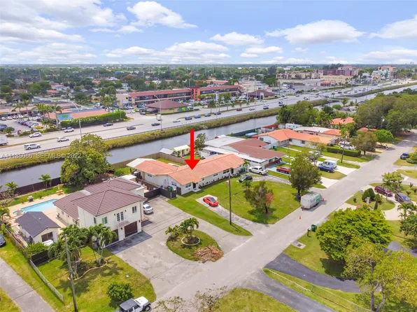 7990 Grand Canal Dr #7990, Miami, FL 33144