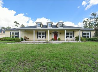 450 Valley Stream Dr, Geneva, FL 32732