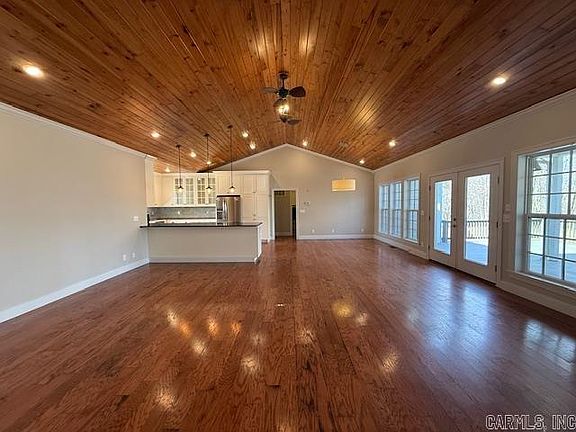 5th image of 106 Plantation Ln