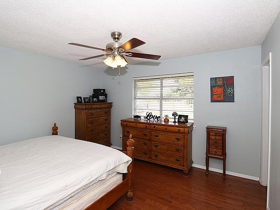 5th image of 15837 E Pony Lake Dr