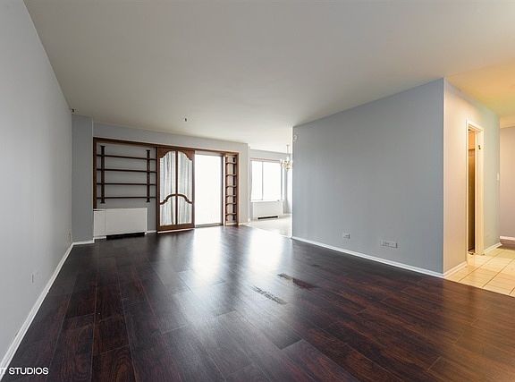 2nd image of 6933 N Kedzie Ave APT 301
