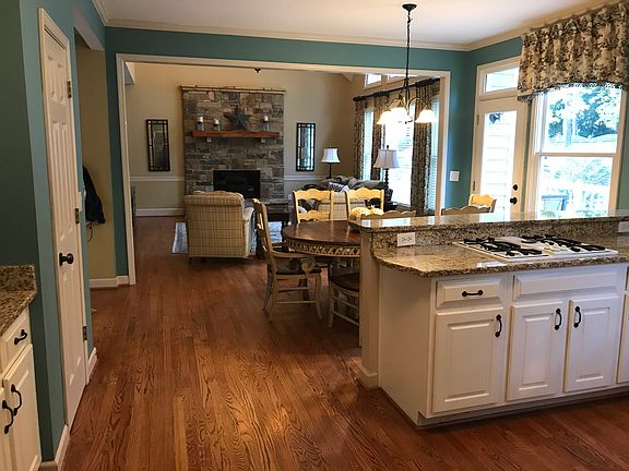 5th image of 658 Briarleigh Way