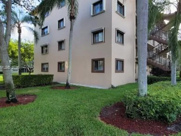 12955 SW 16th Ct APT 101M, Pembroke Pines, FL 33027