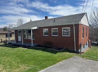 203 Edwards Ave, Princeton, WV 24740