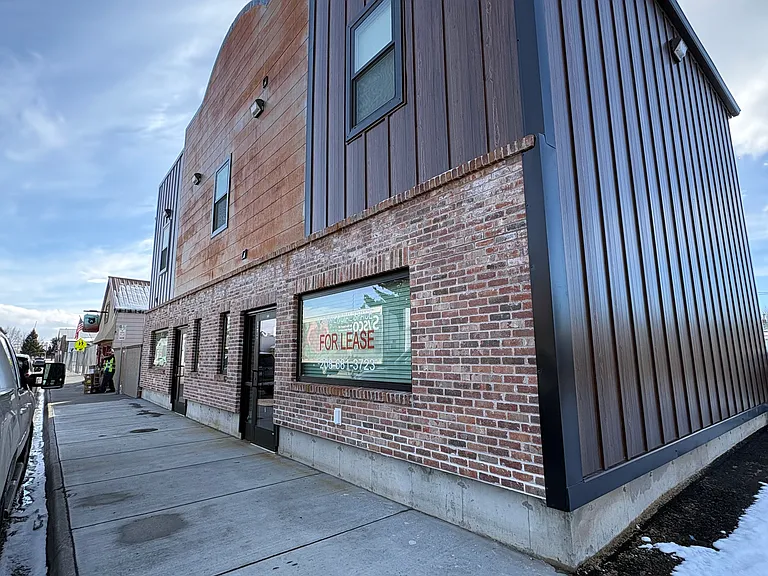 338 E Main St #4 — Photo 11
