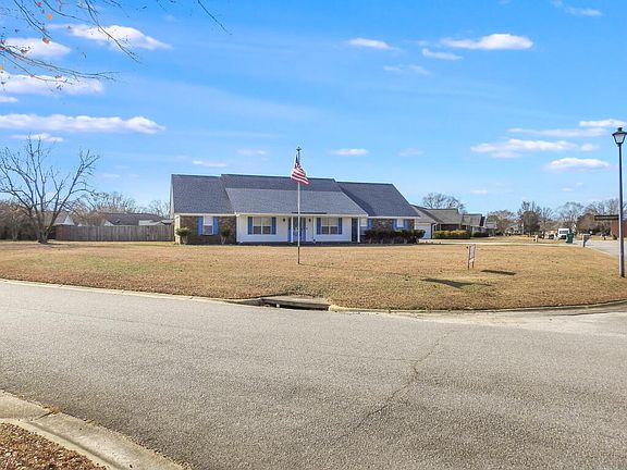 3rd image of 3000 Tamarah Way