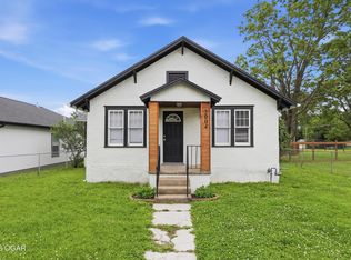 2004 W 15th St, Joplin, MO 64801