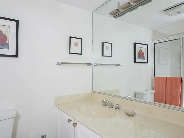 500 S Washington Dr #26B — Photo 25