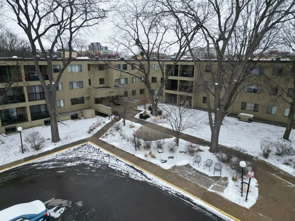 4101 Parklawn Ave APT 336, Edina, MN 55435
