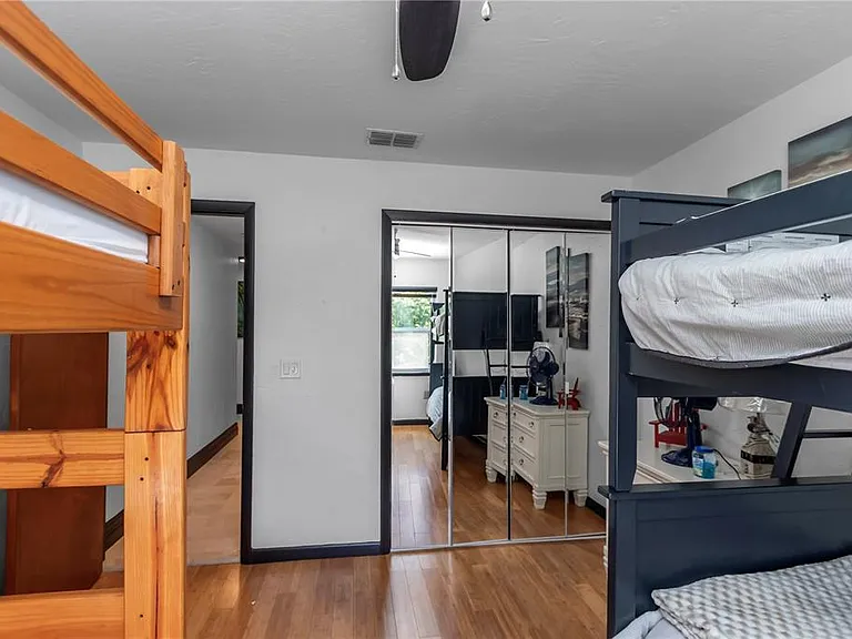 1542 SE Pinwheel Dr — Photo 17