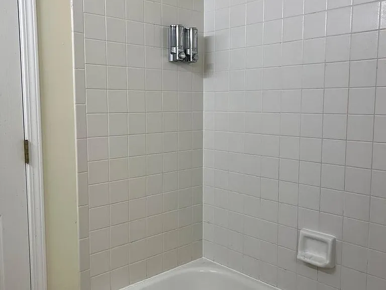 2308 Sedgwick Ct — Photo 18