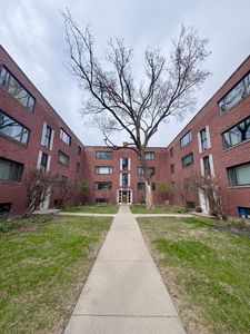 2623 Central St APT 2E, Evanston, IL, 60201