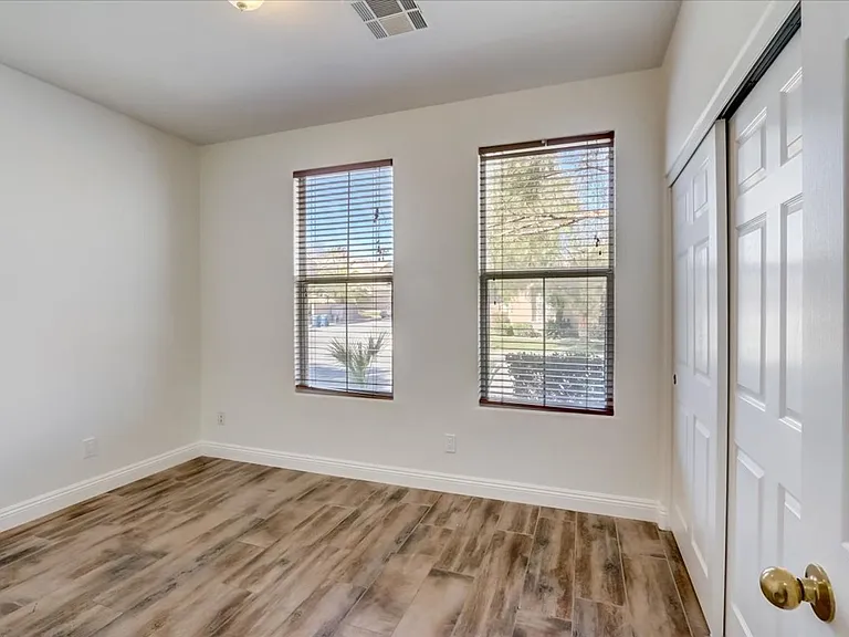 10948 Positano St — Photo 11