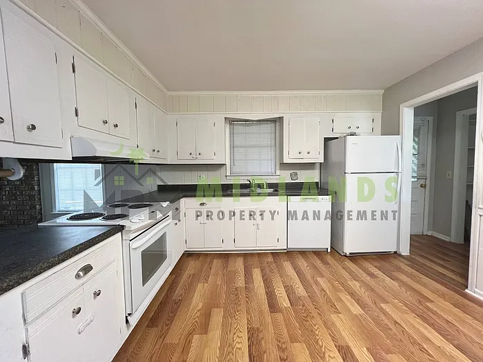 357 Creighton Dr — Photo 7