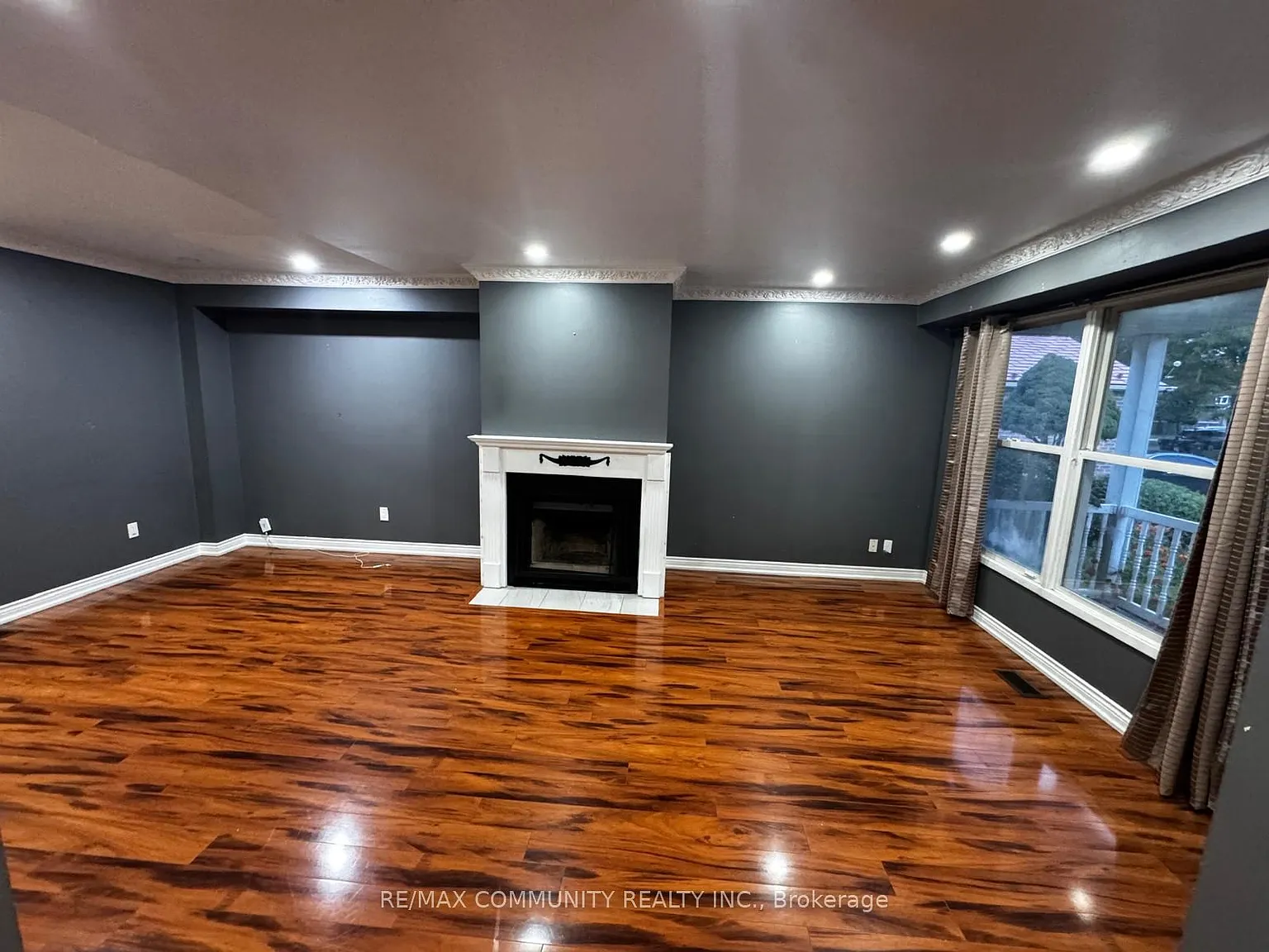 3 bed, $3,200 — Photo 2