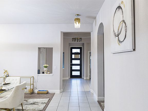 3rd image of 324 W Milas Ln
