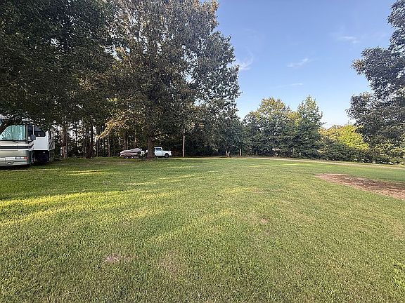 4th image of 4925 Ridge Rd