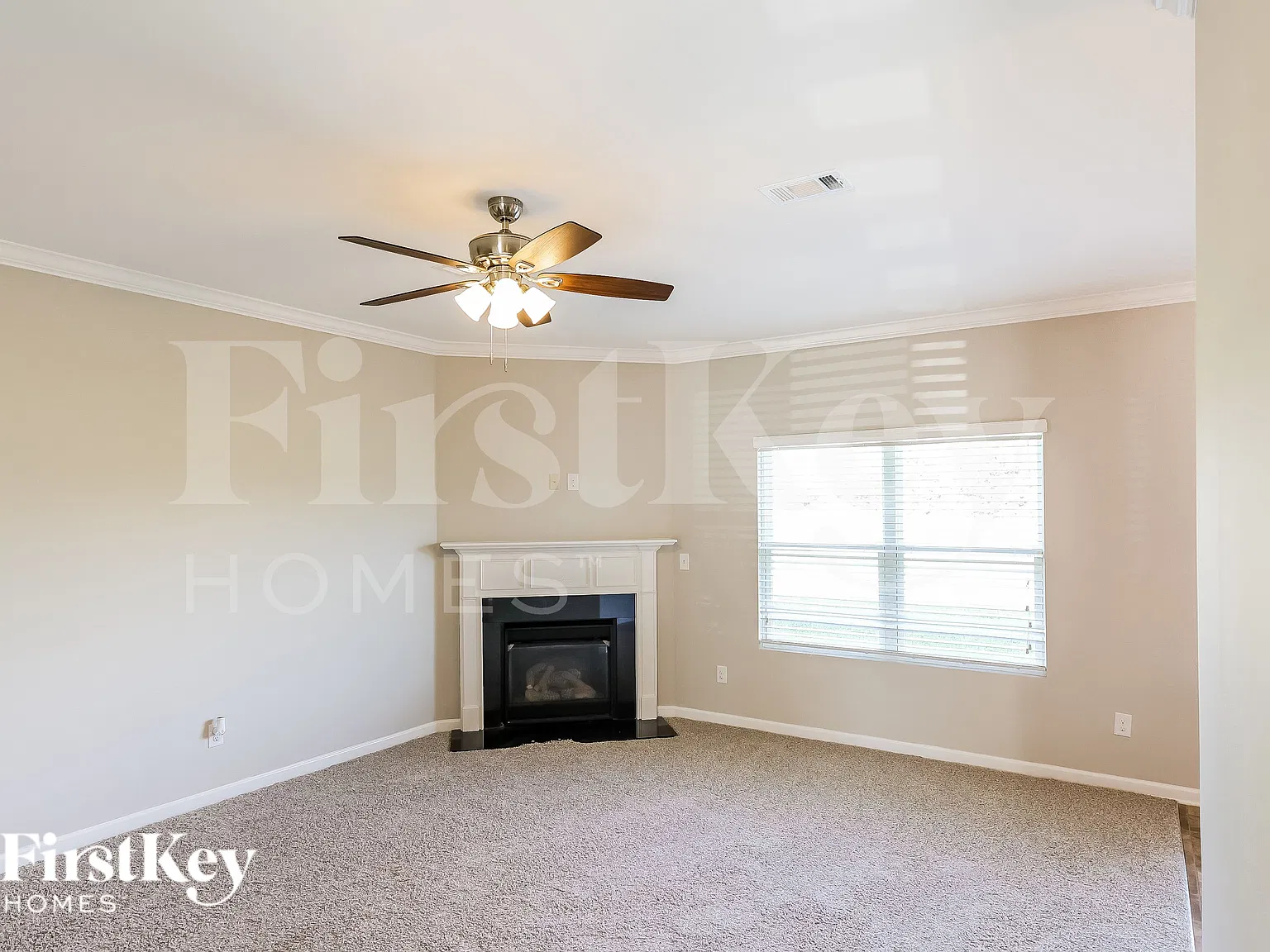 4 bed, 3.5 bath, 2613 sqft, $2,815 — Photo 3