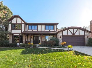 2533 Kelly Dr, Woodridge, IL 60517