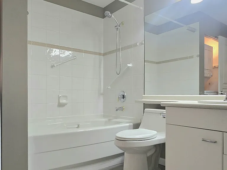 1252 Town Centre Blvd #428 — Photo 13