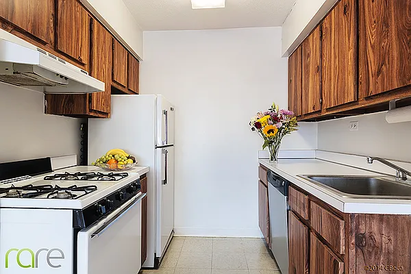 Rented by Rich Associates Real Estate LLC | media 14