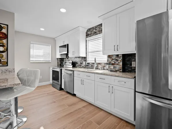 11362 Kimble Dr, Fort Myers, FL 33908