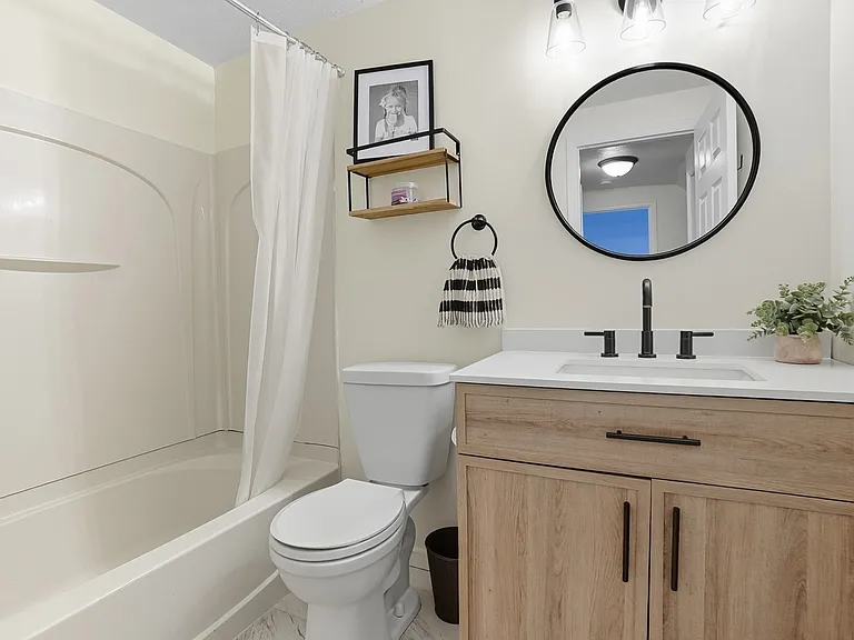 1644 Villa South Dr — Photo 18